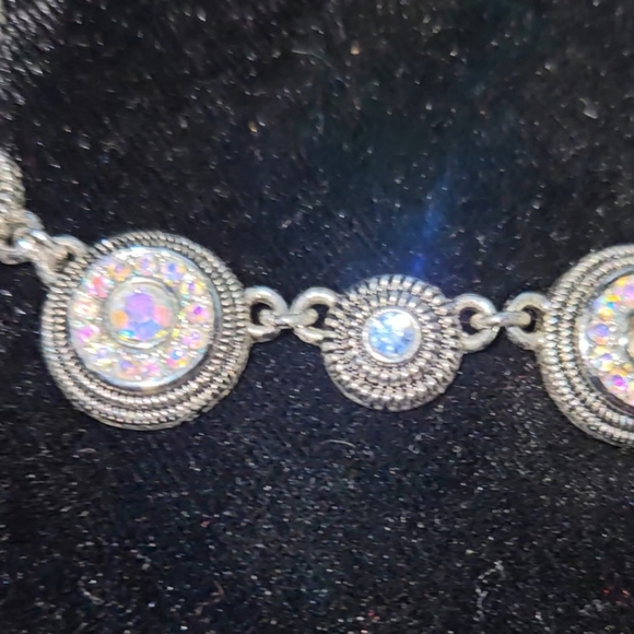 Beautiful Lisa Sophia Necklace - Picture 7 of 10